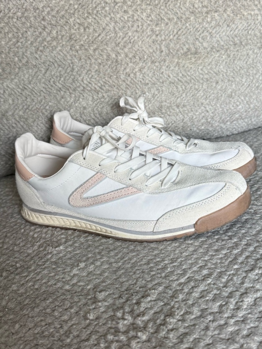 Tretorn women’s Sneakers size 11